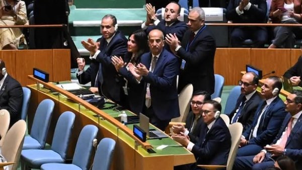 الرئيس الفرنسى يعلن الاعتراف بالدولة الفلسطينية