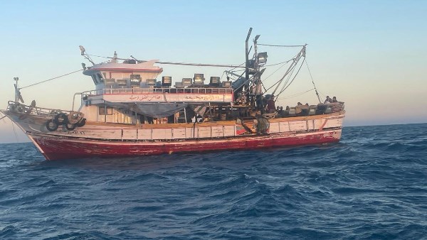 التنمية المحلية تعلن رصد وضبط عدد من مراكب الصيد المخالفة