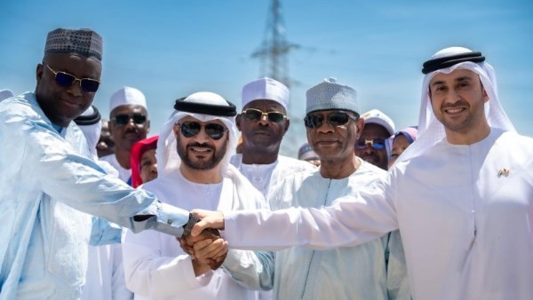 لتزويد ربع مليون منزل بالكهرباء النظيفة.. شركة إماراتية تدشن أكبر محطة طاقة شمسية في تشاد لتزويد ربع مليون منزل بالكهرباء النظيفة.. شركة إماراتية تدشن أكبر محطة طاقة شمسية في تشاد