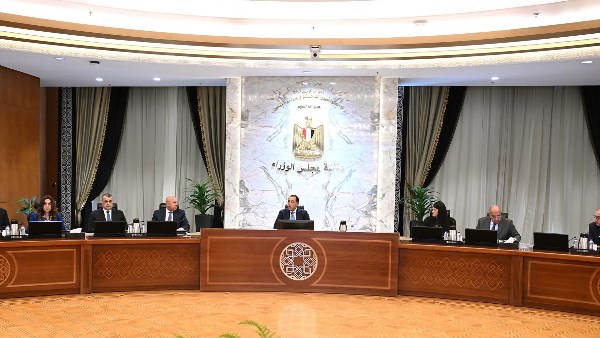 مجلس الوزراء مجلس الوزراء