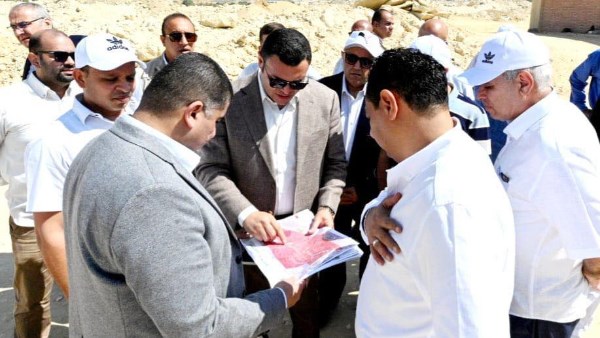 وزير الإسكان وزير الإسكان