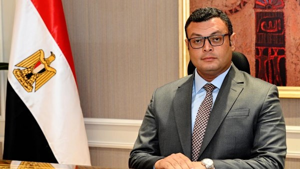 وزير الإسكان 