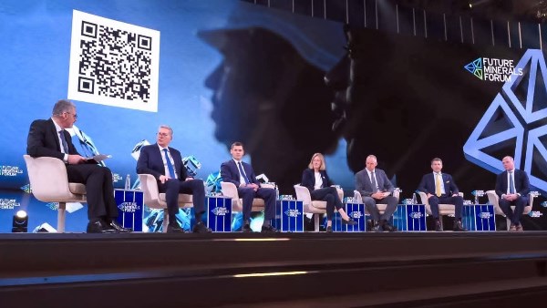 وزير البترول 