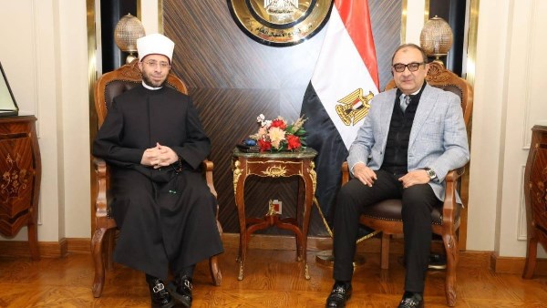  وزير قطاع الأعمال العام