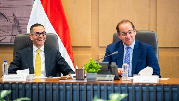  وزير المالية