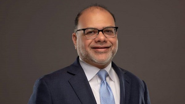 الدكتور شريف لقمان