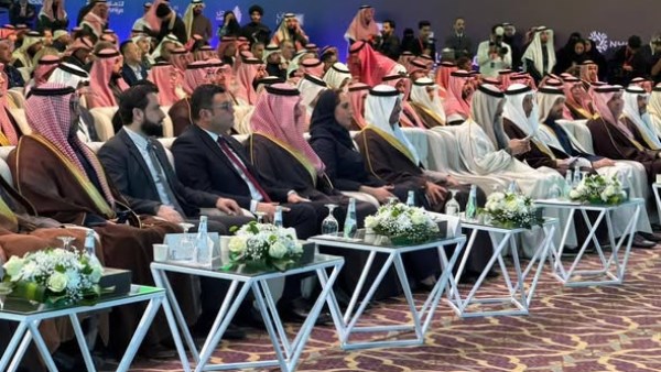 شريف الشربيني، وزير الإسكان