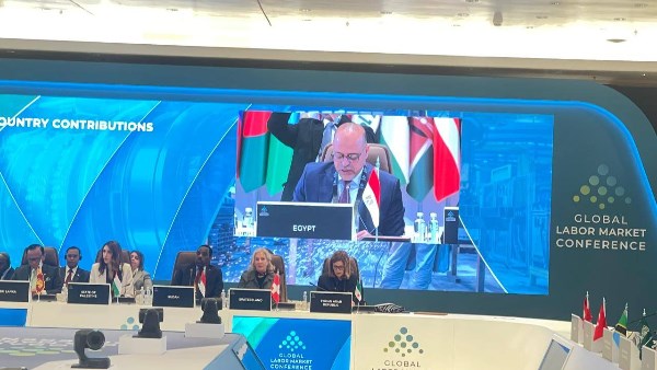 وزير العمل يستعرض رؤية مصر لتطوير سوق العمل