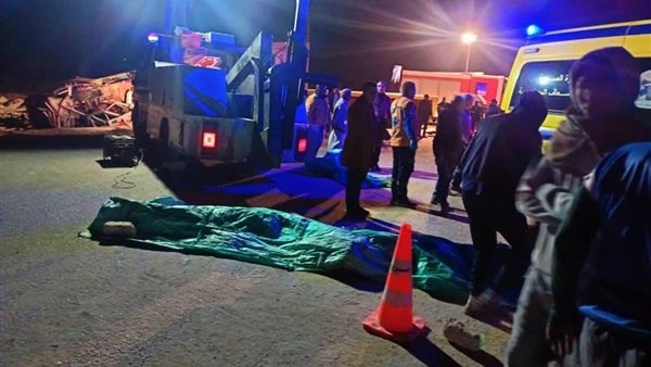 وزيرة التضامن توجه بصرف مساعدات لأسر ضحايا حادث الطريق الصحراوي الشرقي في المنيا