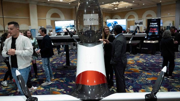 الذكاء الاصطناعي يسيطر على أكبر معرض تقني في أمريكا ويقرب المستقبل من الواقع