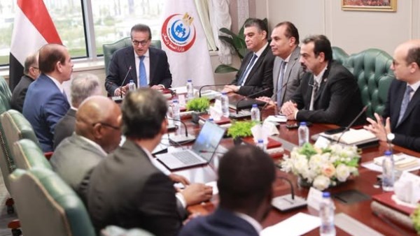 الصحة تبحث تعزيز الشراكة في إنتاج اللقاحات مع المعهد الدولي للقاحات (IVI)