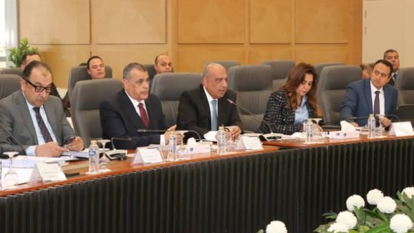 المجلس الأعلى للطاقة يبحث توفير الطاقة للمشروعات الصناعية الاستراتيجية ودعم توطين الصناعة