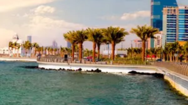 عائدات السياحة الدولية بدول الخليج تحقق 120.2 مليار دولار في 2024 وتعزز دورها الاقتصادي