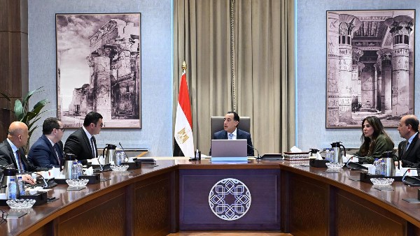  رئيس مجلس الوزراء