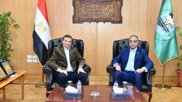 محافظ الفيوم ووزير الزراعة