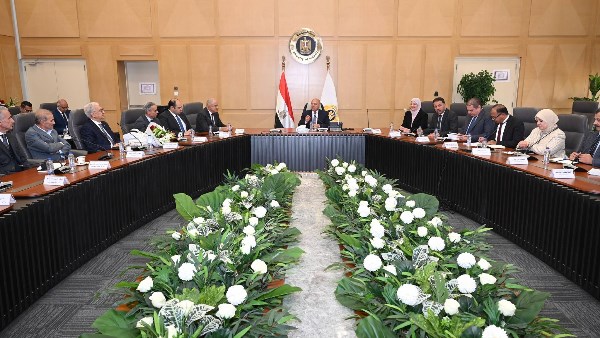 وزير الصناعة والنقل