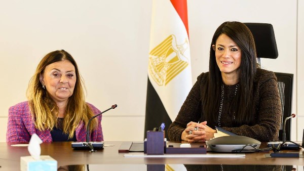 وزيرة التخطيط و الدكتورة إيمان كريم