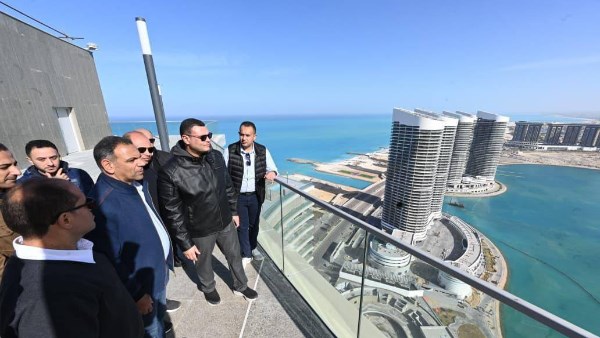 وزير الإسكان