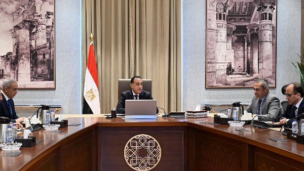 رئيس مجلس الوزراء