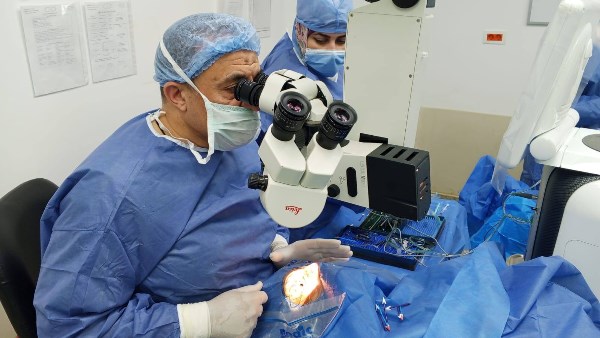 جراحات زراعة قرنية