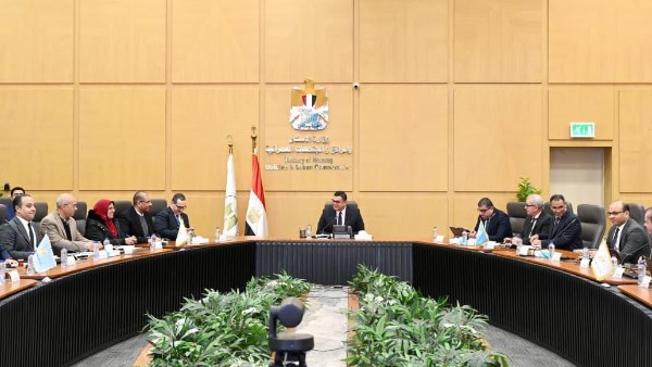 وزير الإسكان