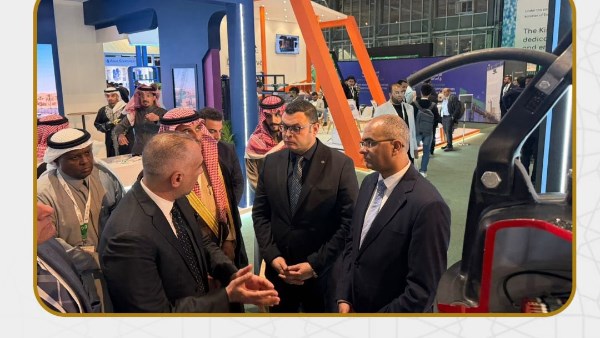 وزير الإسكان