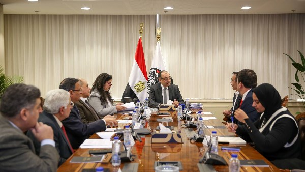 وزير قطاع الأعمال العام 