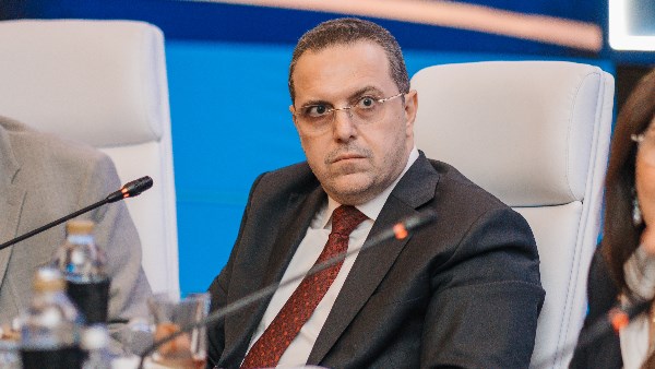 الدكتور وليد عباس