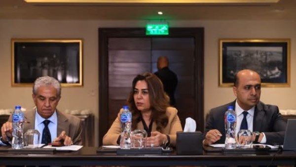 منال عوض