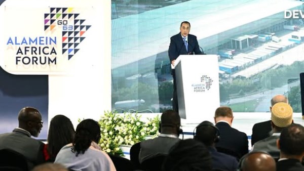 مدبولي يستعرض رؤية مصر لتطوير ممرات التنمية والمسارات اللوجستية بأفريقيا