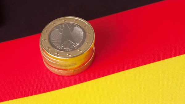 14 نقابة ومنظمة ألمانية تطالب بوقف خطط خفض الإنفاق
