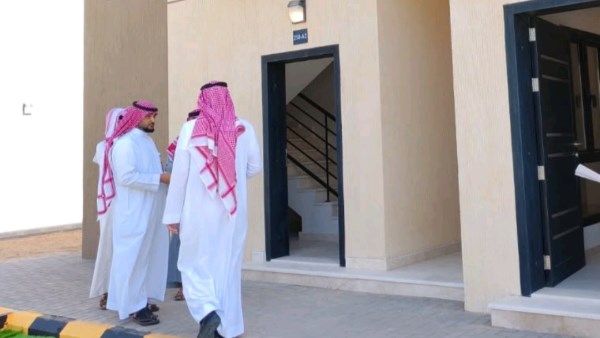 السعودية.. تسلّم 14 وحدة سكنية لمستفيدي الإسكان التنموي في القصيم