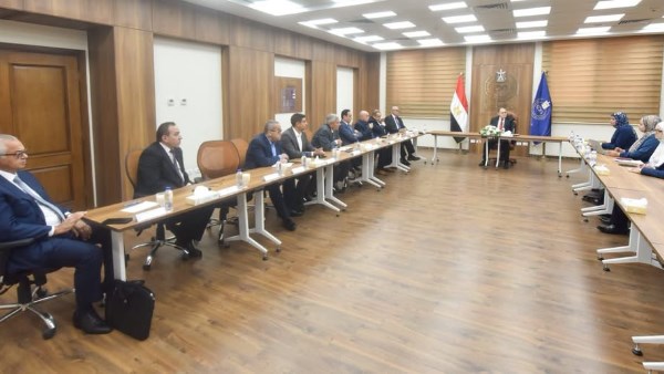 هيئة الدواء تبحث مقترحات شركات الأدوية لتطوير البيئة التنظيمية