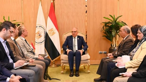 سويلم يبحث مع جامعة كولون الألمانية إنشاء مركز للابتكار في قطاع المياه