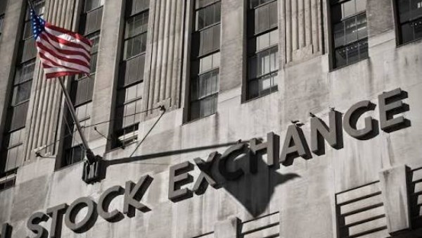 هيئة الأوراق المالية الأميركية تراقب إفصاحات شركات الذكاء الاصطناعي