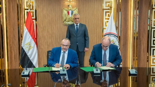 الإنتاج الحربي والمقاولون العرب