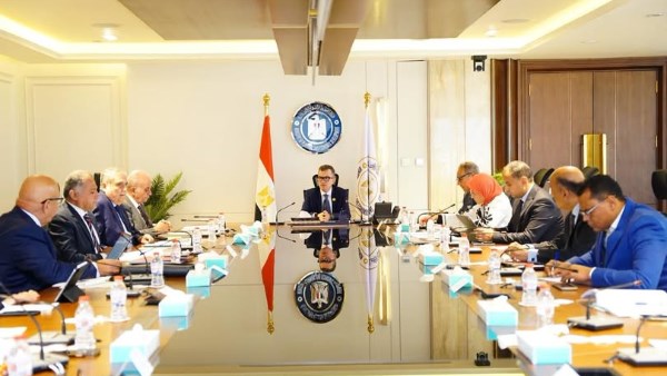  الدكتور أحمد رستم