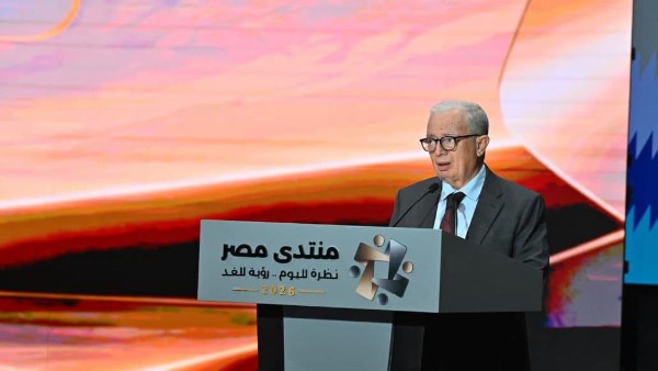  الدكتور حسين عيسى