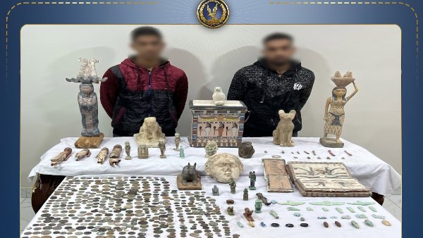 ضبط 512 قطعة أثرية 