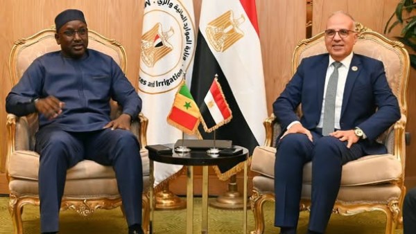  وزير الموارد المائية 