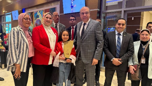  وزير الطيران المدني