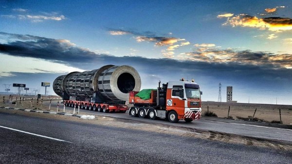 إيجيرترانس نوسكو ونافذ يتوليان تشغيل ساحة الشاحنات في ميناء السخنة