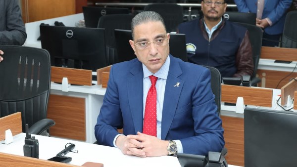 محافظ الجيزة 