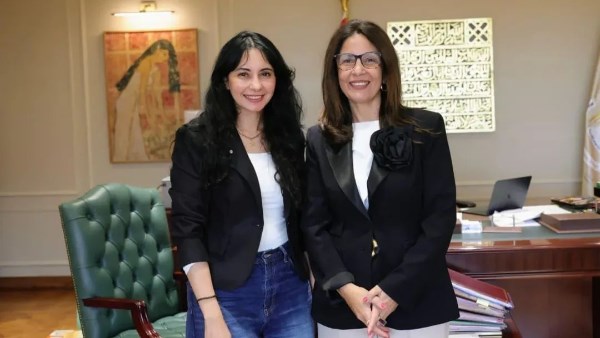 وزيرة الثقافة 