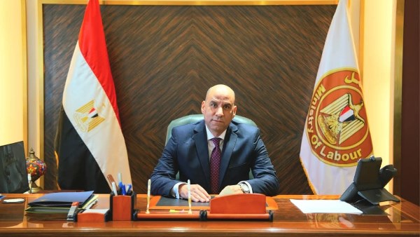 وزير العمل 