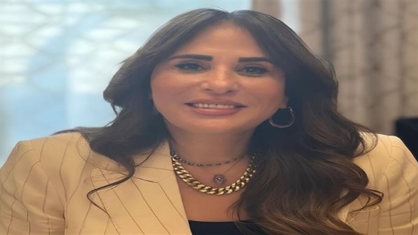 اندة المنشاوي وزيرة الإسكان والمرافق والمجتمعات العمرانية