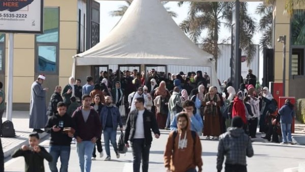 معرض القاهرة الدولي للكتاب يستقبل نحو 5.5 مليون زائر منذ فتح أبوابه للجمهور