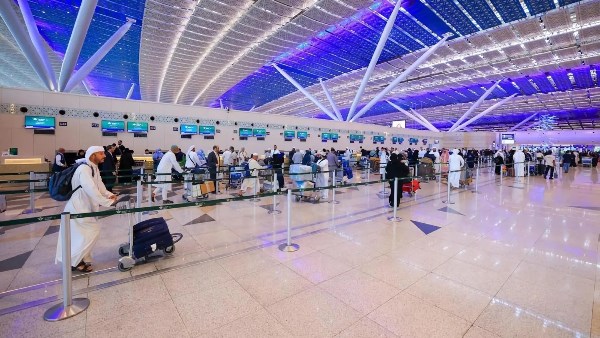 السعودية.. مطار الملك عبدالعزيز الدولي يسجل أرقامًا قياسية ويحقق أعلى أسبوع تشغيل في تاريخه