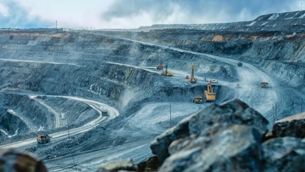 أستراليا تطلق برنامجًا استثماريًا لدعم المعادن الحيوية وتعزيز الأمن الصناعي