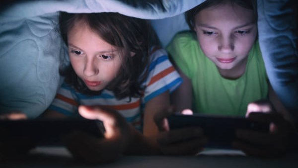 خطة من 5 محاور لحماية الأطفال من المخاطر على الإنترنت في مصر